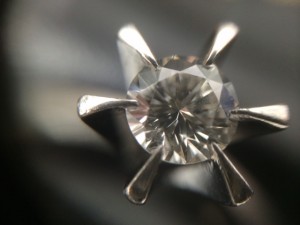 ルース ダイヤモンドをお買取りしました。箕面市の大吉 箕面店