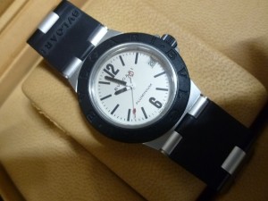 大和郡山市のお客様からブルガリ時計お買取りしました。