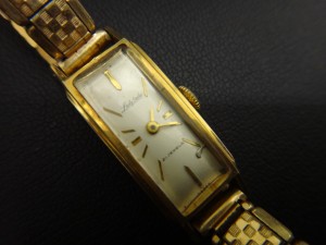 奈良、生駒の皆様　古い時計の買取りなら大吉ガーデンモール木津川店へ！