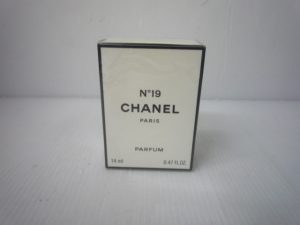 堺泉北の皆様、香水の高価買取はアクロスモール泉北店へ