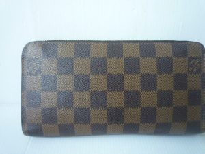 堺泉北の皆様、ヴィトンの高価買取はアクロスモール泉北店へ