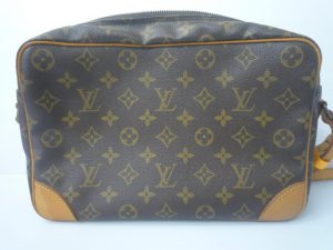 堺泉北の皆様、ヴィトンの高価買取はアクロスモール泉北店へ