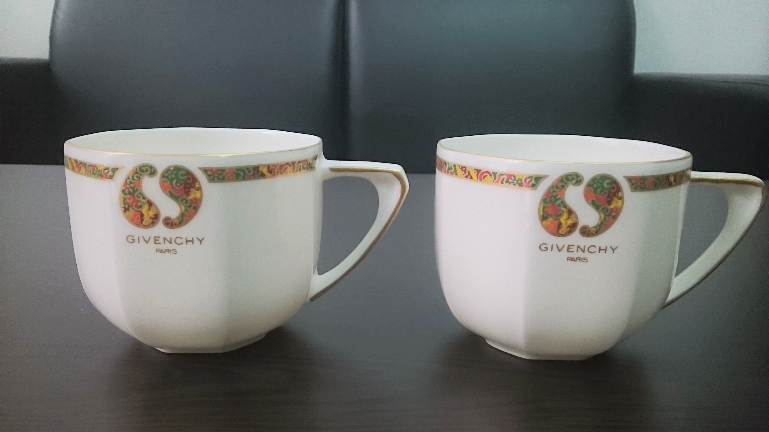 GIVENCHY ジバンシー ティーカップ 紅茶カップの買取は 池田市の買取専門店大吉 池田店！！！
