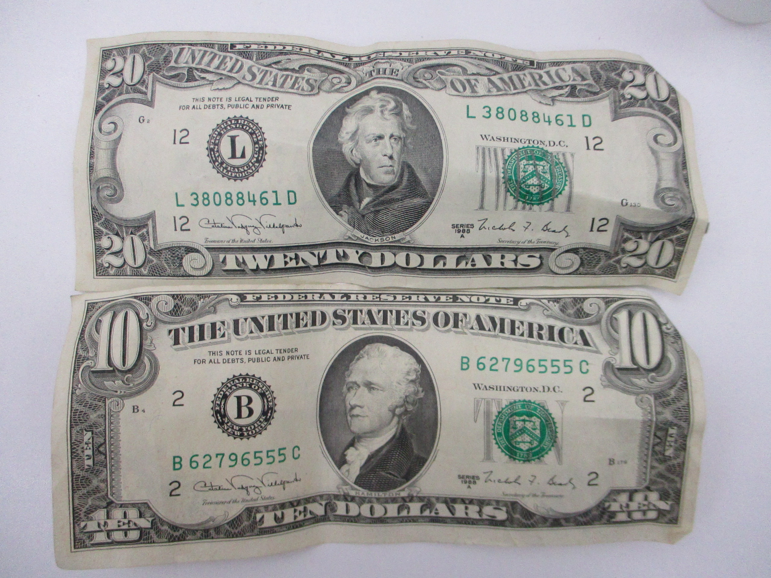 お気に入り】 ドル 100ドル札4枚 ⭐︎アメリカ旧紙幣 旧紙幣 計400ドル