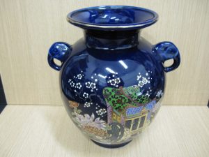 京都、奈良で九谷焼の花瓶の高価買取は大吉ガーデンモール木津川店へ