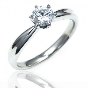 大吉武蔵小金井店で買取りましたダイヤモンドの画像です