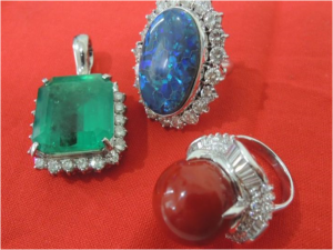 貴金属　色石　高額買取　福岡　買取専門店大吉　大橋店