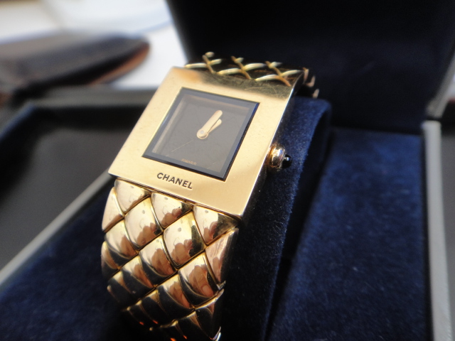 CHANEL シャネル マトラッセ 腕時計