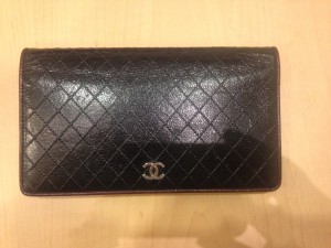 シャネルのキルティング財布の画像です
