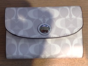 大吉武蔵小金井店で買取りましたコーチのキーケースの画像です