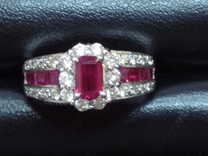 大吉武蔵小金井店で買取りましたルビーリングの画像です