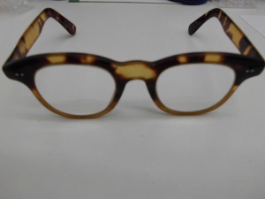 べっ甲・メガネの画像です べっ甲メガネの画像です