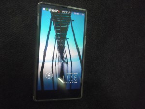 au AQUOS SH25スマホ