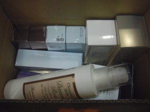 カネボウ　資生堂　インプレス　化粧品