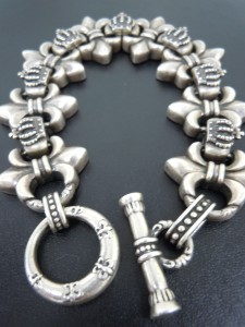 ジャスティンデイビスのブレスレット