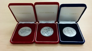 白銅貨　銀　メダルの画像です