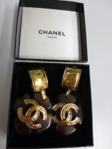 CHANELシャネルイヤリングの画像です