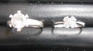 ダイヤリング　2つ