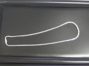 プラチナダイヤモンドネックレス全体