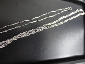 プラチナを高価買取します。大吉草加店