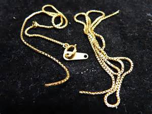 金 ネックレスの画像