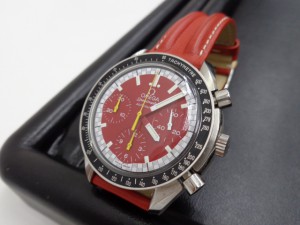 お買取り致しましたスピードマスター・シューマッハモデルです。