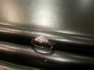 ダイヤリング　画像