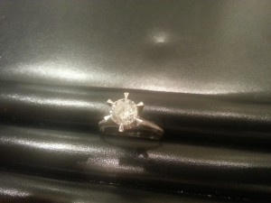 ダイヤリング　画像