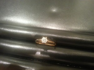 ダイヤリング　画像