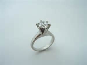 ダイヤリングの画像