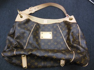 ヴィトン モノグラム　ガリエラの画像です。