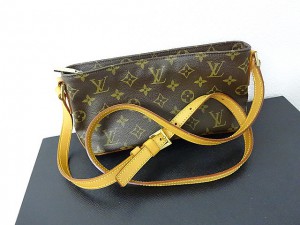 ルイ・ヴィトン モノグラム トロター M51240 AR0011