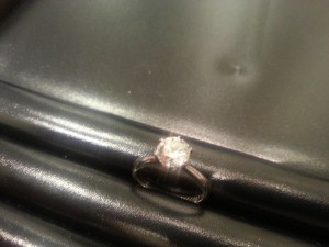 ダイヤリング　画像