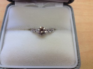 大吉武蔵小金井店で買取りました1.26ctダイヤモンドリングの画像です