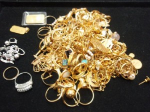 貴金属　アクセサリー