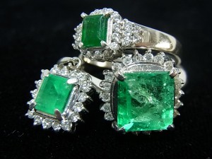 エメラルドリング