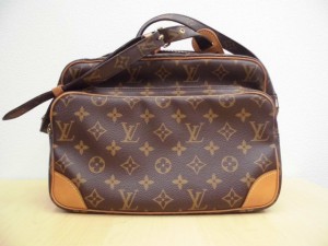 LV  モノグラムナイル