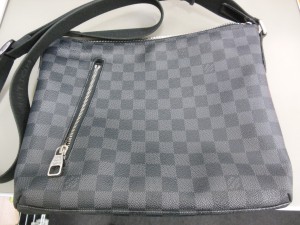 LV ダミエグラフィットPM の画像です。