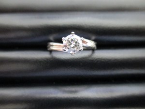 ダイヤモンド リング