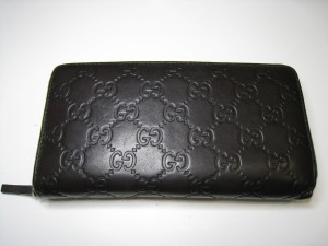 Gucci財布シマライン①