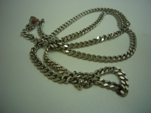 プラチナのネックレス