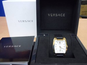 ヴェルサーチ メンズ時計