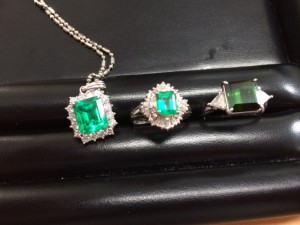 ジュエリーの画像です。