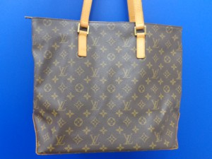 ルイヴィトンのカバメゾをお買取り致しました大吉 鶴見店です。