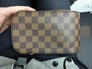 ヴィtン,LV,ジェロニモス