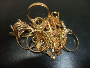 貴金属 アクセサリー