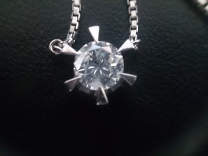 ダイヤ　ネックレス