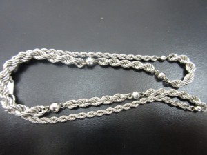 プラチナネックレスの画像です。