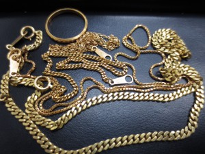 金、プラチナの買取は大吉草加店にお任せください!!