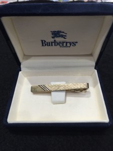 バーバリーのネクタイピン